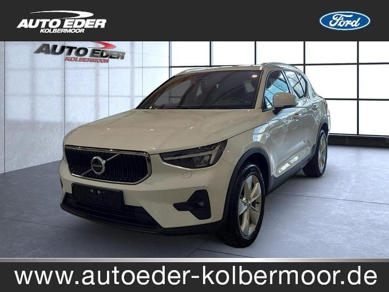 Utilizat 2024 Volvo XC40 Core SUV | 35.940 EUR (Preț bun) - Imagine 1/1