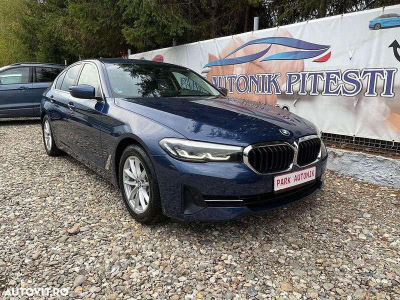 Culoarealbastru Utilizat 2021 BMW 520 Berlinǎ | 27.500 EUR (Puțin scump) - Imagine 1/4