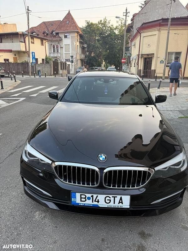 Culoarenegru Utilizat 2017 BMW 530 M Sport Berlinǎ | 23.500 EUR (Preț bun) - Imagine 1/4