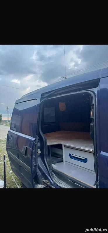 Utilizat 2011 Opel Combo Monovolum | 1.050 EUR - Imagine 1/4
