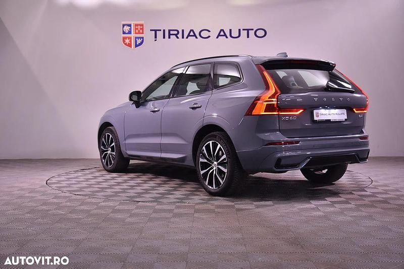 Second-hand Volvo XC60 Momentum 197 CP (144 kW) 2022 Culoarealbastru SUV
