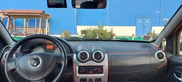 Utilizat 2008 Dacia Sandero Hatchback | 2.000 EUR - Imagine 1/4