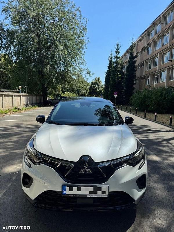 Second-hand Mitsubishi ASX Instyle 143 CP (105 kW) 2023 Culoarealb SUV