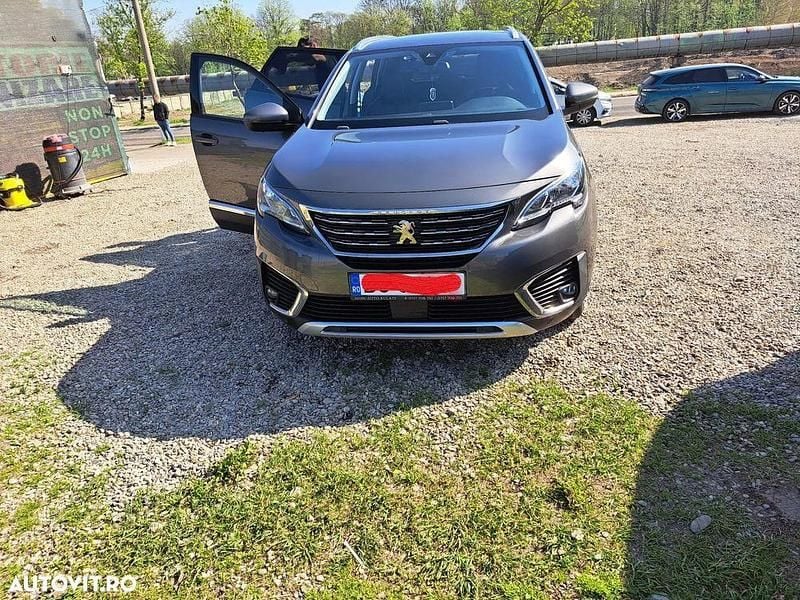Gri Utilizat 2018 Peugeot 5008 Access Monovolum | 14.800 EUR (Preț OK) - Imagine 1/4