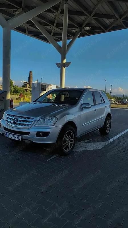 Second-hand Mercedes ML320 226 CP (166 kW) 2006 SUV