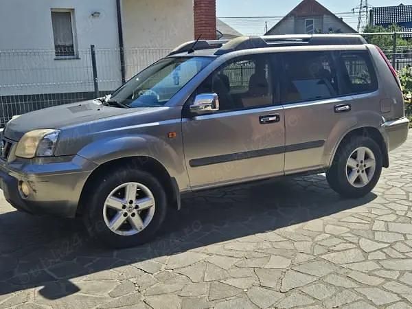 Utilizat 2003 Nissan X-Trail SUV | 2.450 EUR - Imagine 1/4