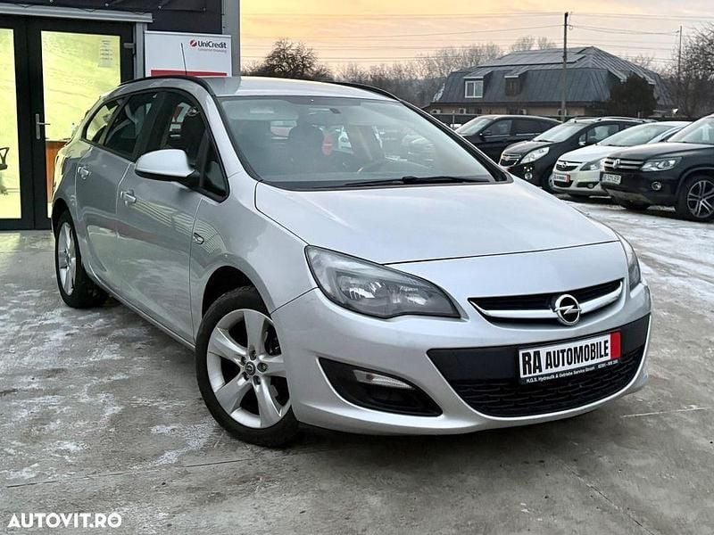 Second-hand Opel Astra Cosmo 120 CP (88 kW) 2013 Culoareargint Break