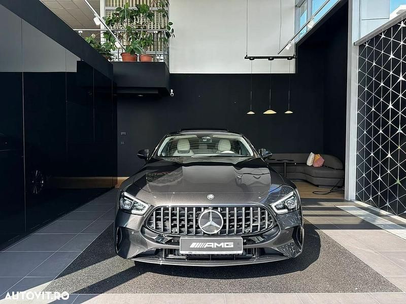 Culoarenegru Nouă 2025 Mercedes AMG GT 43 AMG Coupe | 146.540 EUR - Imagine 1/4