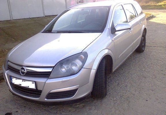 Argintiu Utilizat 2005 Opel Astra Break | 2.650 EUR - Imagine 1/4