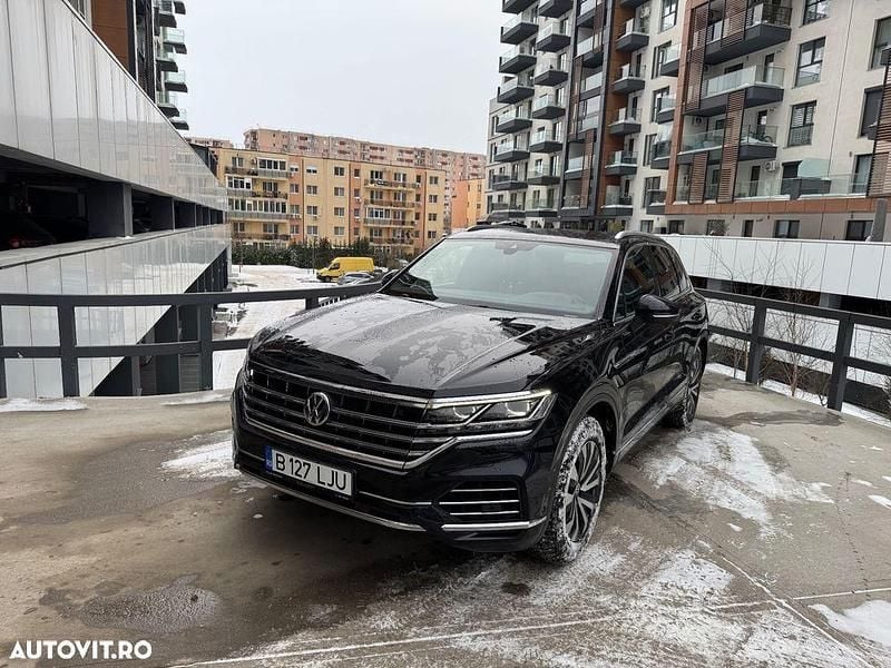 Second-hand VW Touareg Atmosphere 286 CP (210 kW) 2019 Culoarenegru SUV