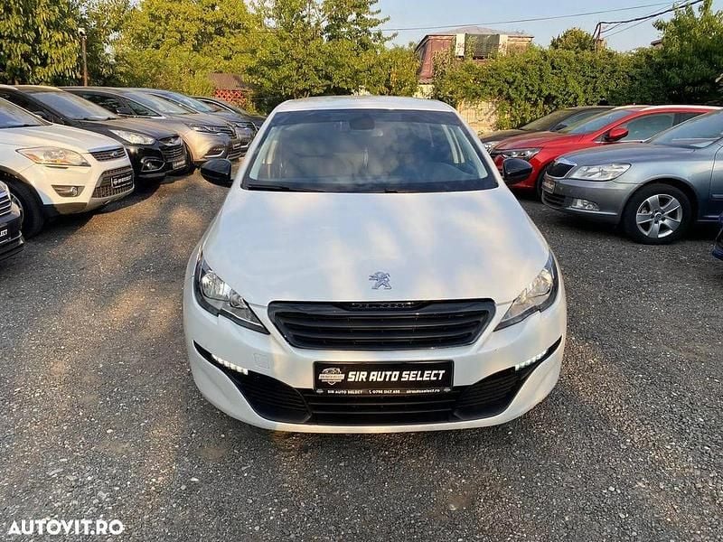 Culoarealb Utilizat 2015 Peugeot 308 Active Break | 6.990 EUR (Puțin scump) - Imagine 1/4
