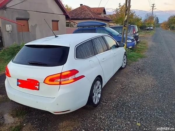Utilizat 2017 Peugeot 308 Break | 9.300 EUR (Puțin scump) - Imagine 1/4