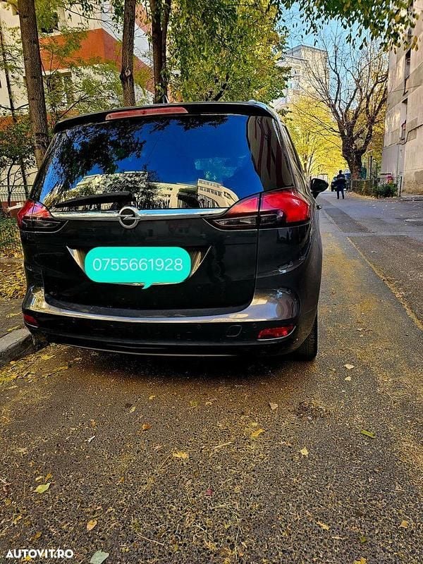 Culoarenegru Utilizat 2013 Opel Zafira Tourer Edition Monovolum | 3.000 EUR (Super Preț) - Imagine 1/4