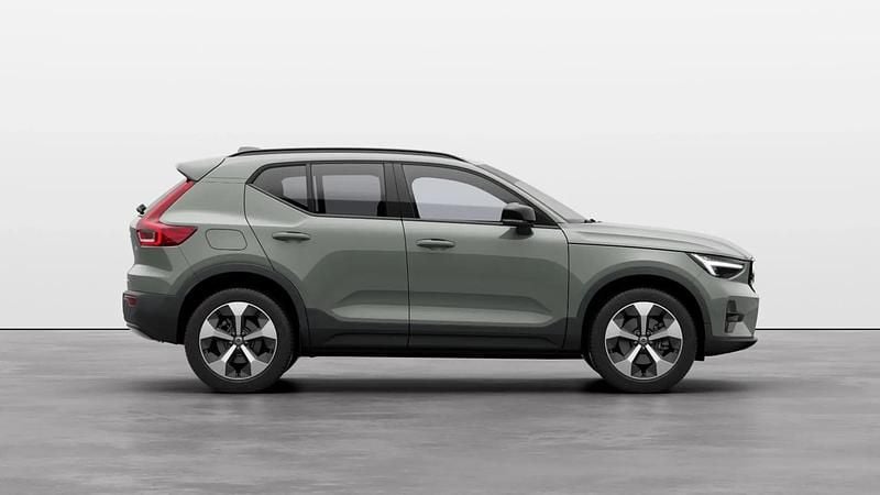 ["sage green"] Utilizat 2025 Volvo XC40 Ultra SUV | 45.980 EUR - Imagine 1/4