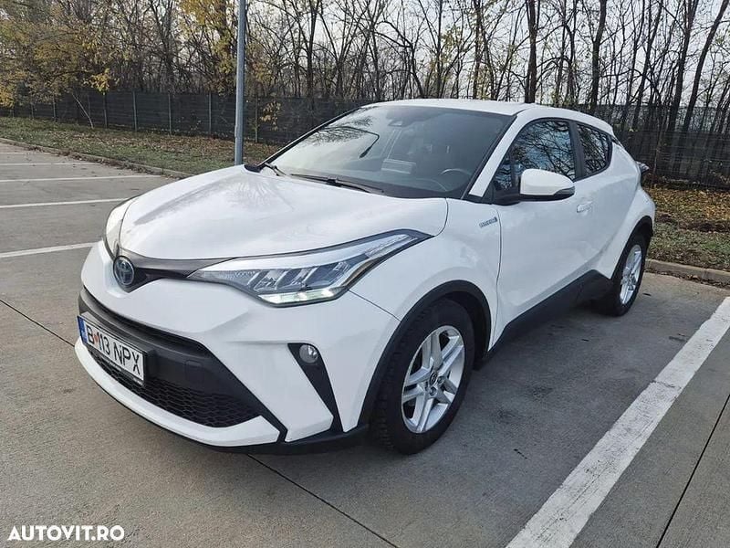 Second-hand Toyota C-HR 122 CP (89 kW) 2020 Culoarealb SUV
