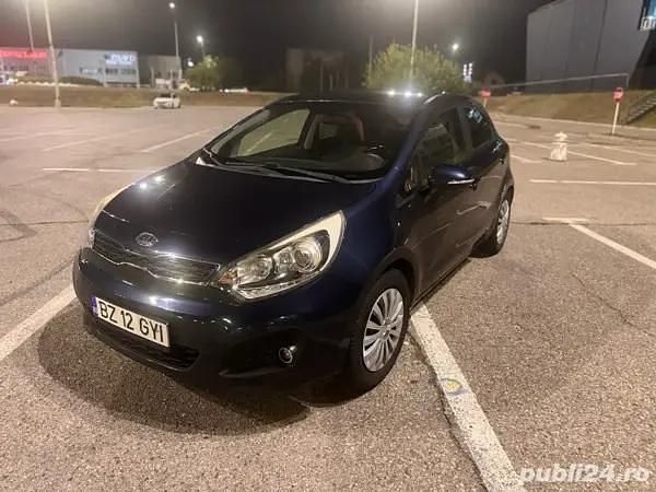 Albastru Utilizat 2012 Kia Rio Hatchback | 4.599 EUR (Scump) - Imagine 1/4