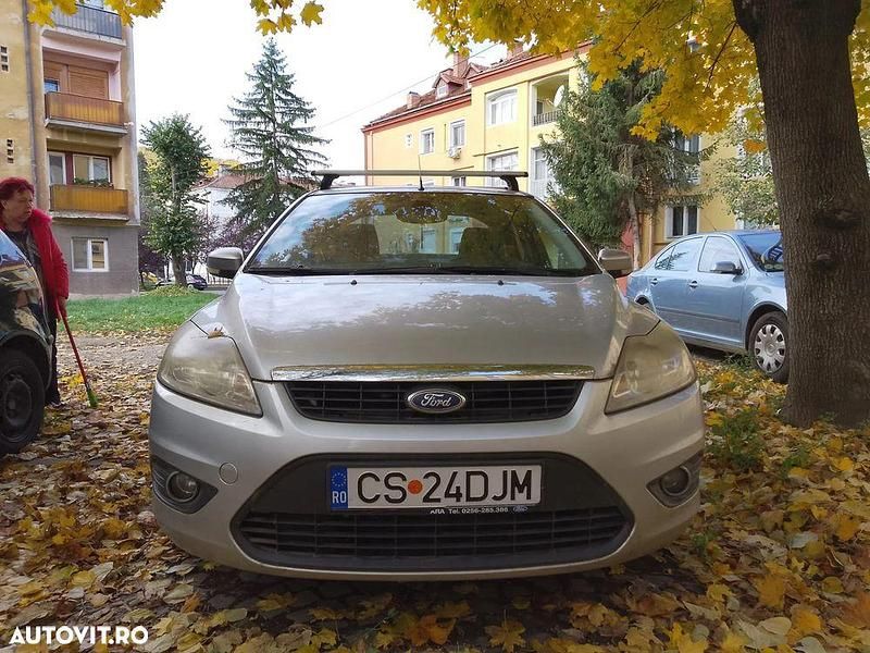 Culoareargint Utilizat 2008 Ford Focus Trend Berlinǎ | 1.700 EUR (Preț OK) - Imagine 1/4