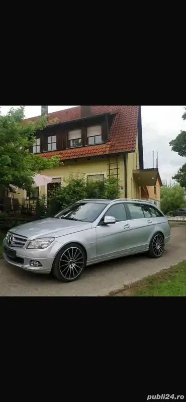 Utilizat 2008 Mercedes 220 | 6.500 EUR - Imagine 1/4