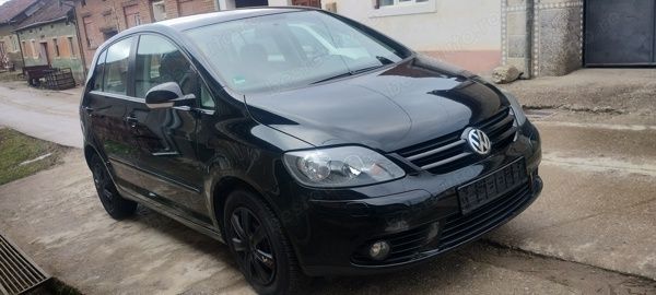 Negru Utilizat 2008 VW Golf V Berlinǎ | 2.900 EUR (Preț OK) - Imagine 1/4