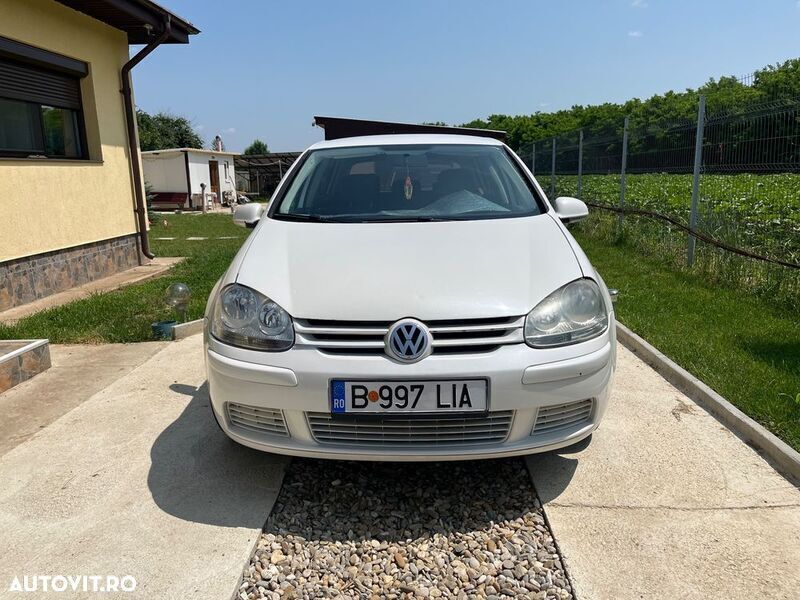 Alb Utilizat 2008 VW Golf VI Comfortline Hatchback | 3.400 EUR (Preț bun) - Imagine 1/4