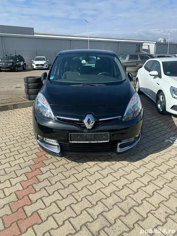 Culoarenegru Utilizat 2013 Renault Scénic III Bose Edition Monovolum | 4.799 EUR - Imagine 1/4