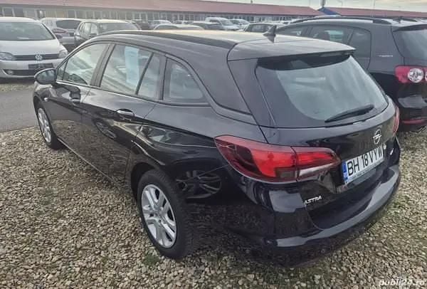 Second-hand Opel Astra 110 CP (80 kW) 2016 Culoarenegru Break
