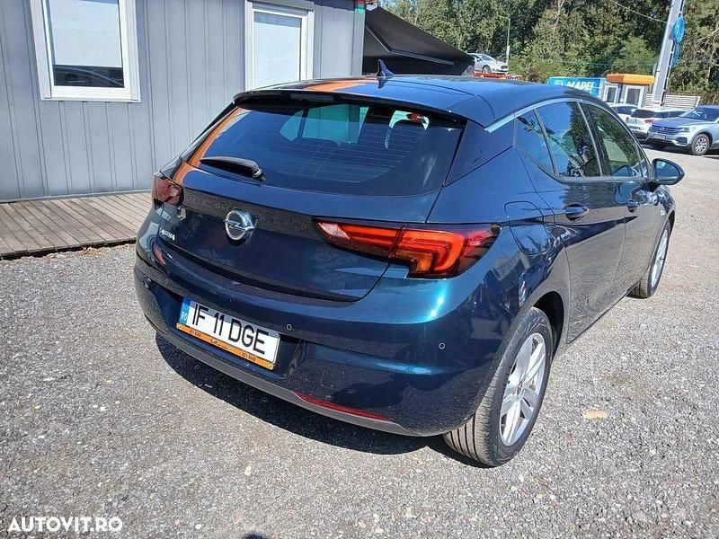 Second-hand Opel Astra Dynamic 136 CP (100 kW) 2019 Culoareverde