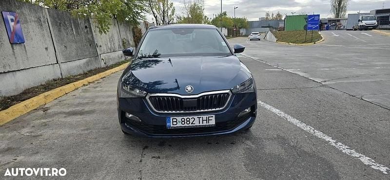 Culoarealbastru Utilizat 2020 Skoda Scala Ambition Hatchback | 11.850 EUR (Preț bun) - Imagine 1/4