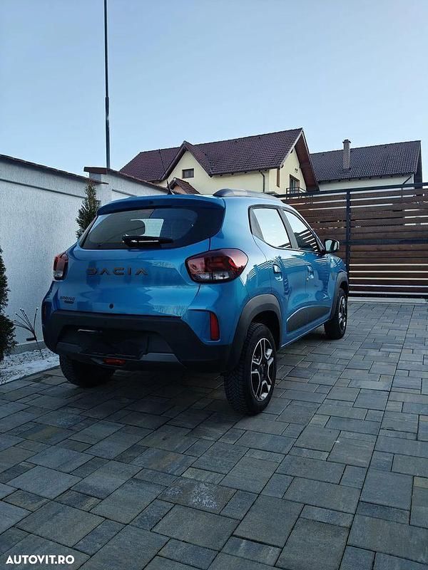 Second-hand Dacia Spring Extreme 47 kW (65 CP) 2023 Culoarealbastru Hatchback