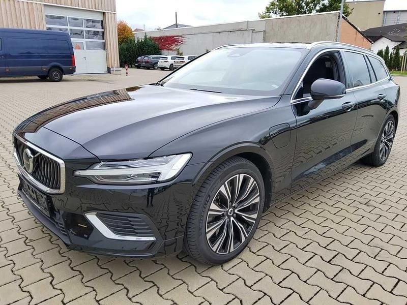 Negru Second-hand 2022 Volvo V60 Plus Break | 39.853 EUR (Preț OK) - Imagine 1/1