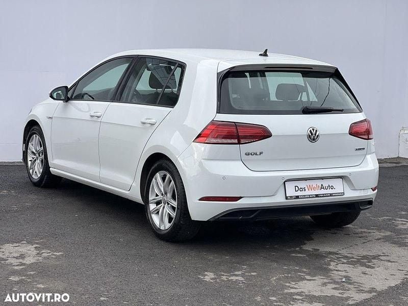 Second-hand VW Golf VIII 130 CP (95 kW) 2020 Alb Hatchback