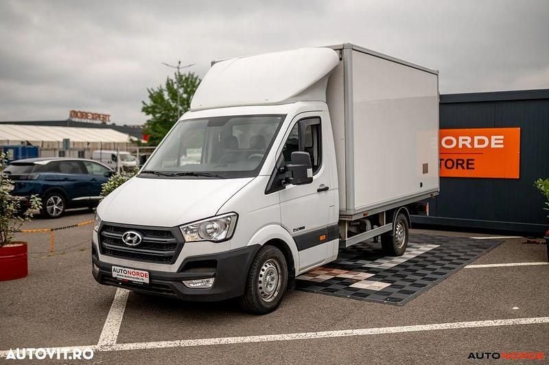 Second-hand Hyundai H 350 150 CP (110 kW) 2018 Alb Van