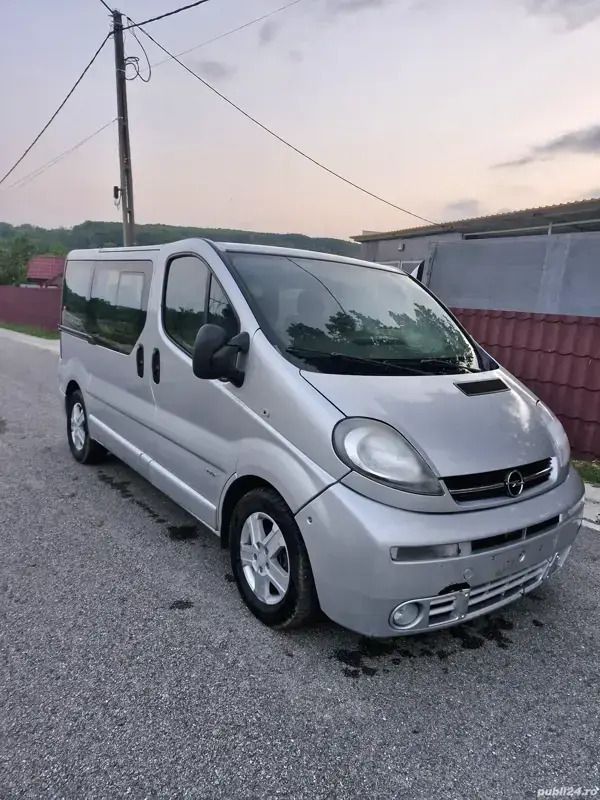 Utilizat 2006 Opel Vivaro Van | 2.700 EUR - Imagine 1/4