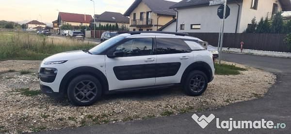 Alb Utilizat 2017 Citroën C4 Cactus Hatchback | 7.300 EUR - Imagine 1/4