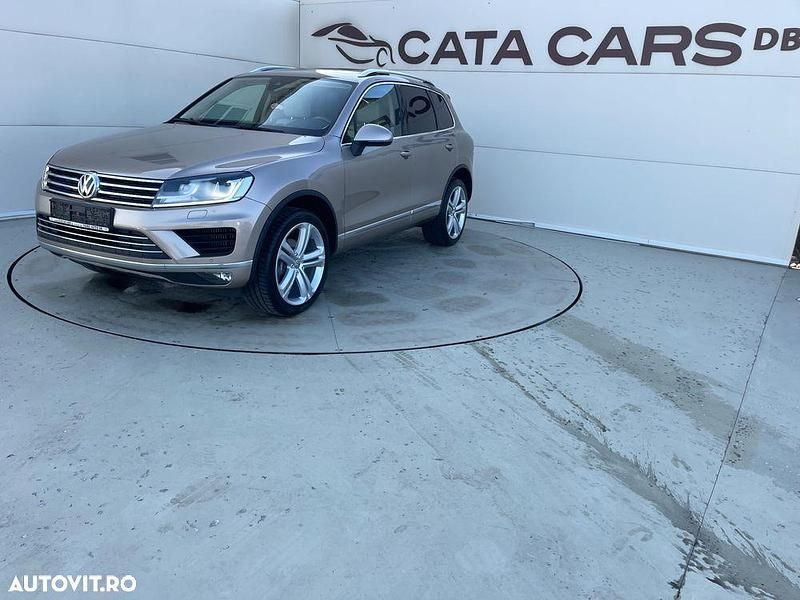 Second-hand VW Touareg 262 CP (192 kW) 2016 Culoarebej SUV