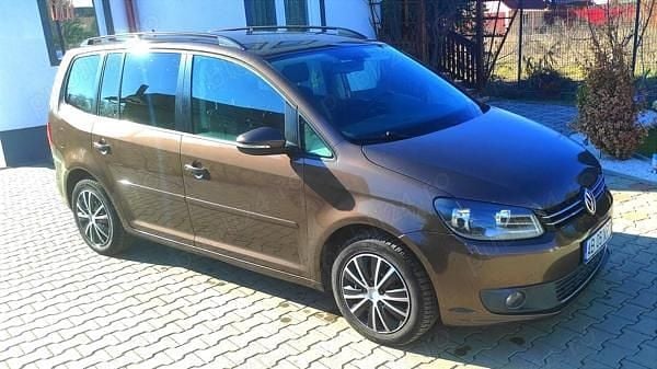 Second-hand VW Touran 105 CP (77 kW) 2011 Maro Monovolum