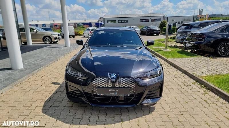 Second-hand BMW i4 Shadowline 294 kW (401 CP) 2025 Culoarenegru Berlinǎ