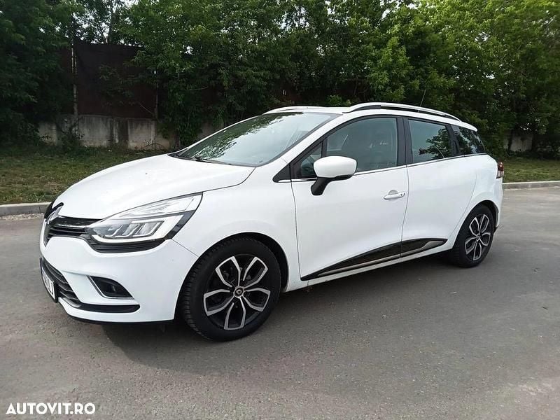 Culoarealb Utilizat 2019 Renault Clio GrandTour Intens Break | 8.999 EUR (Preț OK) - Imagine 1/4