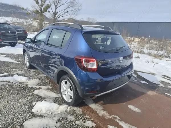 Second-hand Dacia Sandero Stepway 90 CP (66 kW) 2017 Berlinǎ