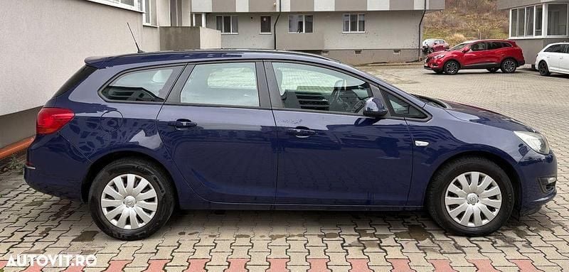Second-hand Opel Astra Sport 110 CP (80 kW) 2012 Culoarealbastru Break