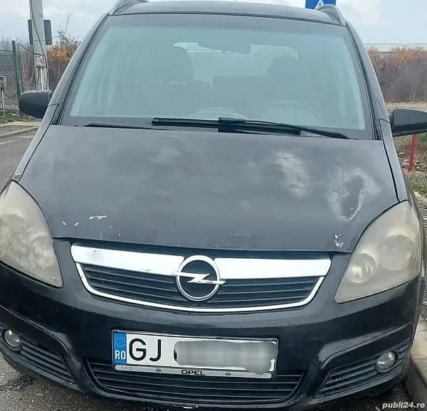 Utilizat 2005 Opel Zafira Monovolum | 650 EUR (Super Preț) - Imagine 1/4