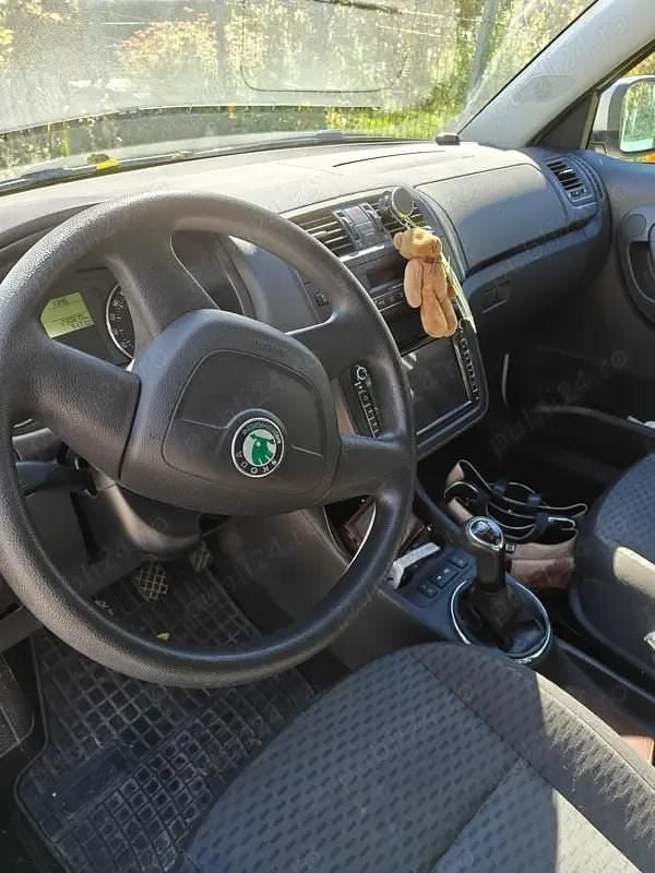 Utilizat 2010 Skoda Fabia Break | 3.501 EUR (Puțin scump) - Imagine 1/4