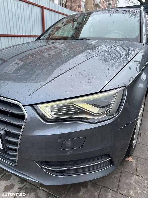 Second-hand Audi A3 Comfort 150 CP (110 kW) 2016 Culoaregri Hatchback