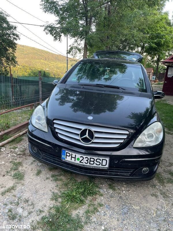 Negru Utilizat 2007 Mercedes B200 Monovolum | 2.000 EUR (Super Preț) - Imagine 1/4