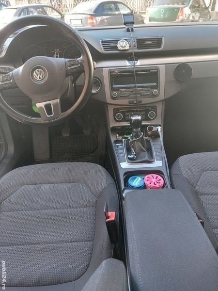 Utilizat 2013 VW Passat Berlinǎ | 7.600 EUR (Preț OK) - Imagine 1/4