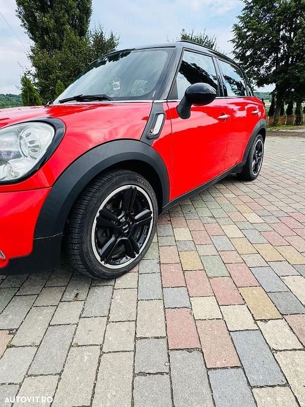 Rosu Utilizat 2011 Mini Cooper S Countryman SUV | 7.500 EUR - Imagine 1/4