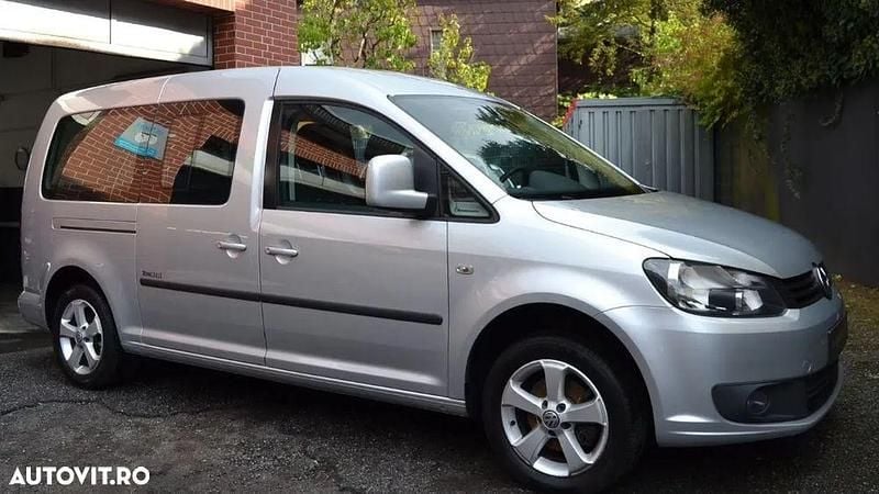 Second-hand VW Caddy Maxi Trendline 102 CP (75 kW) 2011 Culoareargint Monovolum