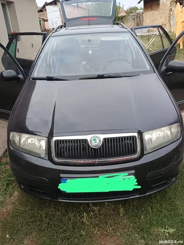 Utilizat 2006 Skoda Fabia Break | 1.200 EUR (Preț bun) - Imagine 1/4