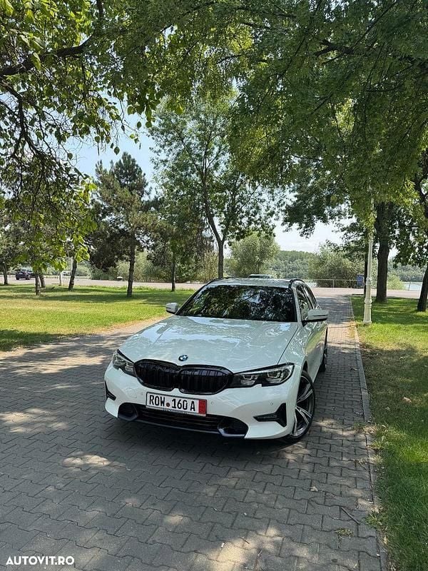 Alb Utilizat 2021 BMW 318 Break | 19.400 EUR (Preț OK) - Imagine 1/4