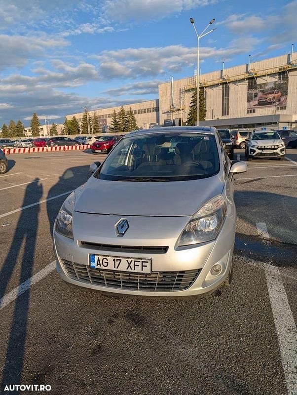 Culoaregri Utilizat 2009 Renault Grand Scénic III Monovolum | 3.700 EUR (Preț OK) - Imagine 1/4